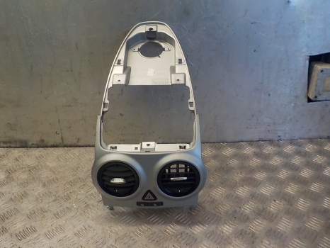 VAUXHALL CORSA D 1.2 PETROL A12XER HATCHBACK 5 Door 2009-2014 CENTRE AIR VENTS