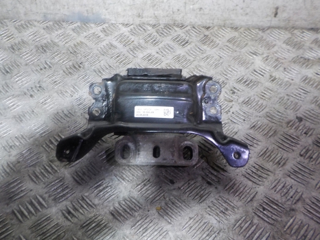 SKODA OCTAVIA SE TDI E6 4 DOHC HATCHBACK 5 Door 2013-2017 1598 GEARBOX MOUNT