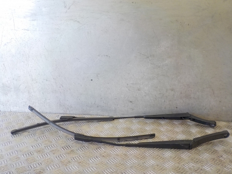 SKODA OCTAVIA MK3 VRS 2.0 TDI CUPA 2013-2017 FRONT WIPER ARMS - PAIR