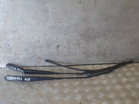 SEAT LEON TDI FR TECHNOLOGY E6 4 DOHC 2013-2020 PAIR OF WIPER ARMS