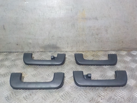 AUDI A3 8V 1.4 TFSI CZC 2014-2018 GRAB HANDLES SET