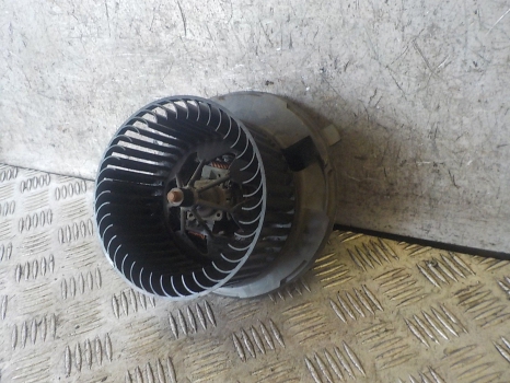 VOLKSWAGEN CADDY MAXI C20 TDI KOMBI E5 4 DOHC PANEL VAN 2010-2015 1598 HEATER BLOWER MOTOR