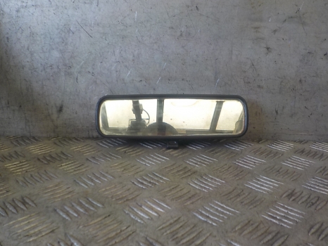 LONDON TAXIS INT TX2 2.4 DIESEL TAXI 4 Door 2001-2006 REAR VIEW MIRROR
