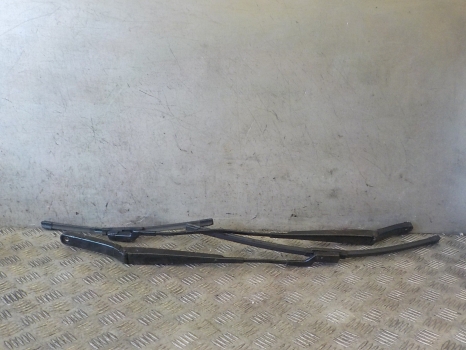 SEAT TOLEDO MK4 1.6 TDI 2012-2018 FRONT WIPER ARMS (PAIR)