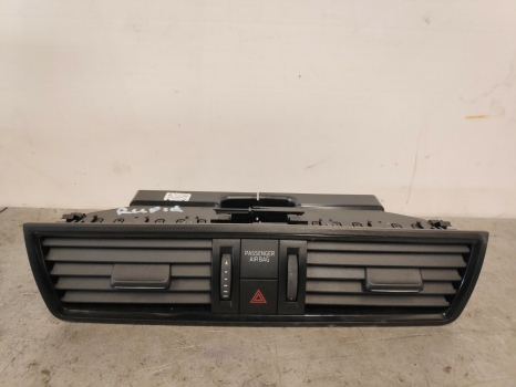 SKODA RAPID 1.6 TDI CAYC HATCHBACK 5 Door 2012-2017 CENTRE AIR VENTS