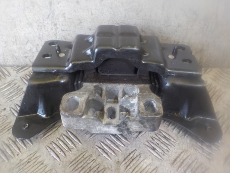 SKODA OCTAVIA SE TDI CR ESTATE 5 Door 2013-2016 1598 GEARBOX MOUNT