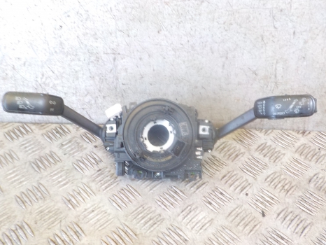 SKODA OCTAVIA SE TDI CR ESTATE 5 Door 2013-2016 WIPER & INDICATOR STALK