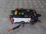 BMW 318 3 SERIESD SPORT E6 4 DOHC 2015-2018 1995 FUSE BOX (BODY ECU) 2015,2016,2017,2018BMW F20 1-SERIES BOX FUSES MS201612019021448 201612019021 938907001 2017 938907001      GOOD