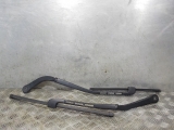 BMW E92 3 SERIES 330D M57N2 2006-2010 PAIR OF FRONT WIPER ARMS 2006,2007,2008,2009,20102007 BMW E92 E93 3 SERIES PAIR OF FRONT WIPER ARMS      GOOD