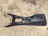 BMW 3 SERIES 2007-2011 ARMREST 2007,2008,2009,2010,2011BMW 3 SERIES E90 E91 2005-2011 CENTRE CONSOLE + ARM REST - LEATHER      Used