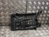 VOLKSWAGEN VW POLO 5DR 2017-2021 BATTERY TRAY 2017,2018,2019,2020,2021VOLKSWAGEN VW POLO MK6 2017-2021 BATTERY TRAY 2Q0915331      Used