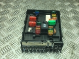 VOLKSWAGEN VW GOLF PLUS 2009-2013 FUSE BOX (IN ENGINE BAY) 2009,2010,2011,2012,2013VOLKSWAGEN VW GOLF PLUS 2009-2013 1.6 TDI FUSE BOX (IN ENGINE BAY) 1K0937125D      Used