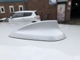 BMW 1 SERIES F20 2012-2015 AERIAL & BASE 2012,2013,2014,2015BMW 1 SERIES F20 2012-2015 AERIAL & BASE - MINERAL WHITE A96      Used