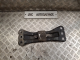 MERCEDES w203 5 DOOR ESTATE 2000-2007 2.1 CDI GEARBOX MOUNT - REAR 2000,2001,2002,2003,2004,2005,2006,2007MERCEDES W203 C CLASS GEARBOX BRACKET MOUNT SUBFRAME CRADLE A2032420601 A2032420601     Used