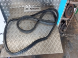 LAND ROVER DISCOVERY 5 DOOR ESTATE 2004-2009 BOOT FOAM 2004,2005,2006,2007,2008,2009LAND ROVER DISCOVERY 3 L319 REAR BOOT TAILGATE RUBBER SEAL STRIP 2004-2009      Used