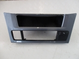 BMW E60 LCI 5 DOOR SALOON 2001-2010 CENTRE CONSOLE 2001,2002,2003,2004,2005,2006,2007,2008,2009,2010BMW 5 SERIES E60 E61 LCI STORAGE TRAY IN INSTRUMENT PANEL AND SWITCH      Used