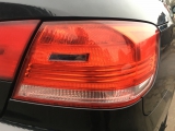 BMW E93 3 SERIES PRE LCI CONVERTIBLE 2006-2010 REAR/TAIL LIGHT ON BODY ( DRIVERS SIDE) 2006,2007,2008,2009,2010BMW 3 SERIES 06-10 E93 CAB DRIVERS RIGHT OUTER BRAKE LIGHT TAIL LIGHT 7162302 7162302     Used