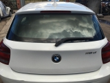 BMW F20 1 SERIES PRE LCI HATCHBACK 2011-2015 TAILGATE ALPINE WHITE 300 2011,2012,2013,2014,2015BMW 1 SERIES 11-15 F20 F21 TAILGATE BOOT TRUNK LID HATCH ALPINE WHITE 300 *RUST* 7305470     Used