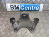 BMW E65 7 SERIES 4 DOOR SALOON 2001-2005 4.4 GEARBOX MOUNT 2001,2002,2003,2004,2005BMW E65 E66 7 SERIES GEARBOX SUPPORTING BRACKET PETROL MODELS 6772288 6754618 6772288 6754618     Used