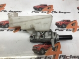 Toyota Hilux 2016-2020 2.4  Brake Master Cylinder (abs)  2016,2017,2018,2019,2020Toyota Hilux 2.4  Brake Master Cylinder 2016-2020   Brakes Master cyl ABS Traction control BMC Brakes    GOOD
