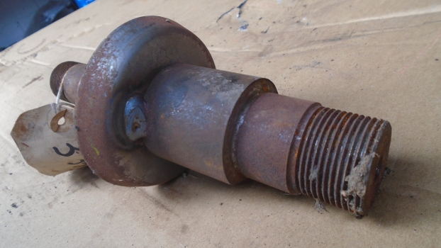 Westlake Plough Parts – Howard Rotavator Wheel Axel 335331 
