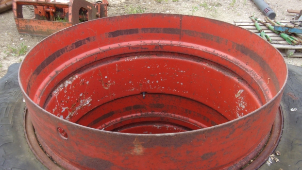 Westlake Plough Parts – Tractor Dual Wheels With Clamps 16.9 X 38 