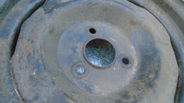 Westlake Plough Parts – Dowdeswell Plough Wheel 3 Stud 4x16 900582 