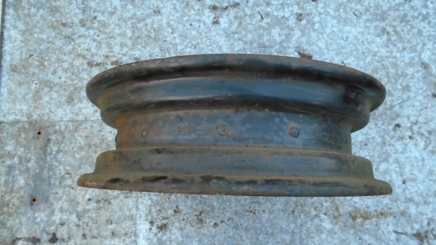 Westlake Plough Parts – Dowdeswell Plough Wheel 3 Stud 4x16 900582 