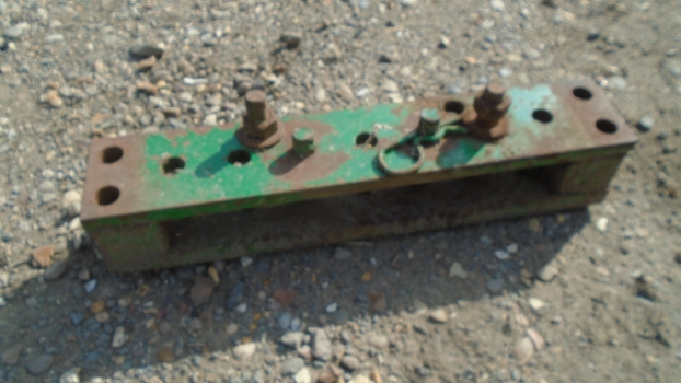 Westlake Plough Parts – John Deere Tractor Plates 