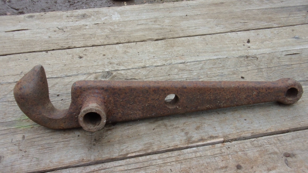Westlake Plough Parts – Massey Ferguson Tractor 35 Pick Up Hitch Hook 
