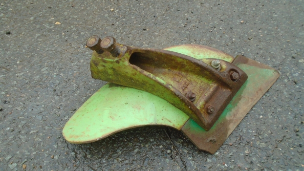 Westlake Plough Parts – Dowdeswell Plough Skim Frog J Type Lh (code Lbb) 