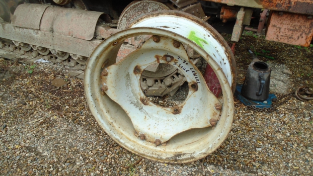 Westlake Plough Parts – Ford New Holland Rim & Centre 280mm 5 Stud 12x28 (k) 