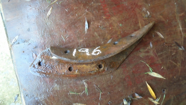 Westlake Plough Parts – Ferguson Plough General Purpose Frog Rh (196) 