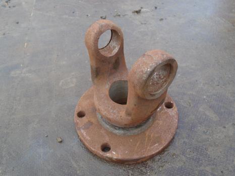 Westlake Plough Parts – PTO FLANGE 30MMX90MM JOURNEL 140MM DIAMETER 