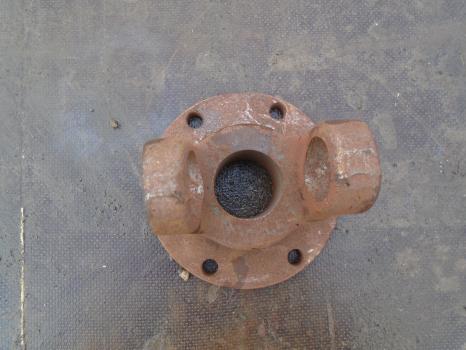 Westlake Plough Parts – PTO FLANGE 30MMX90MM JOURNEL 140MM DIAMETER 