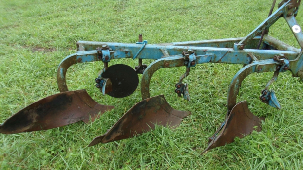 Westlake Plough Parts – Ransomes Plough Ts90 3 Furrow Ucn Bodies Complete With Rear Disc 