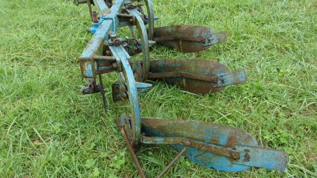 Westlake Plough Parts – Ransomes Plough Ts90 3 Furrow Ucn Bodies Complete With Rear Disc 
