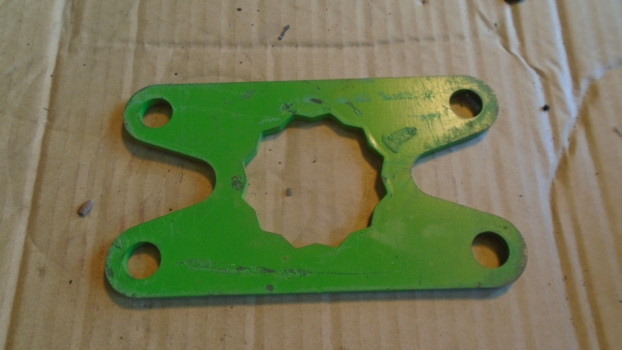 Westlake Plough Parts – Howard Dowdeswell Rotavator 4 Bolt Star Plate 820492 