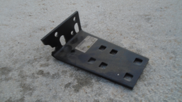 Westlake Plough Parts – John Deere Tractor Combine Metal Bracket L151498 