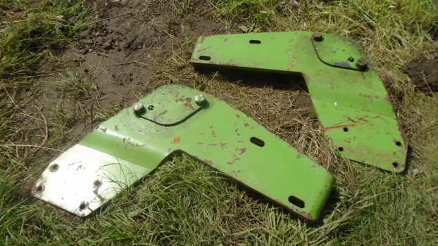 Westlake Plough Parts – Howard Dowdeswell Rotavator Fabricated Support Arms Pair Used 