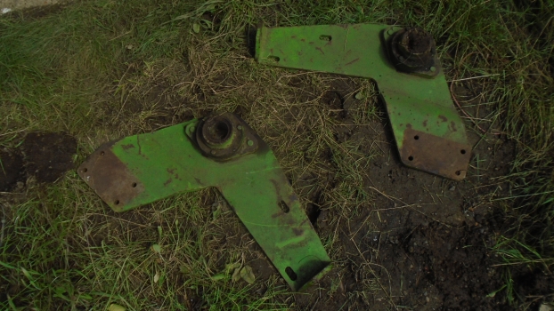 Westlake Plough Parts – Howard Dowdeswell Rotavator Fabricated Support Arms Pair Used 