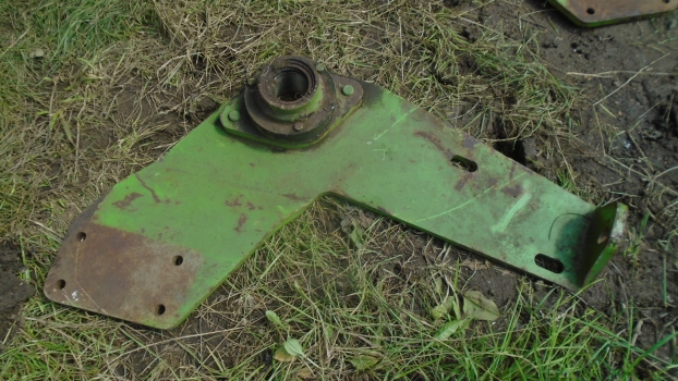 Westlake Plough Parts – Howard Dowdeswell Rotavator Fabricated Support Arms Pair Used 