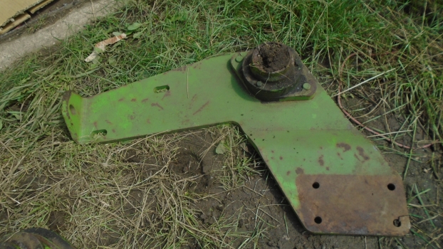 Westlake Plough Parts – Howard Dowdeswell Rotavator Fabricated Support Arms Pair Used 