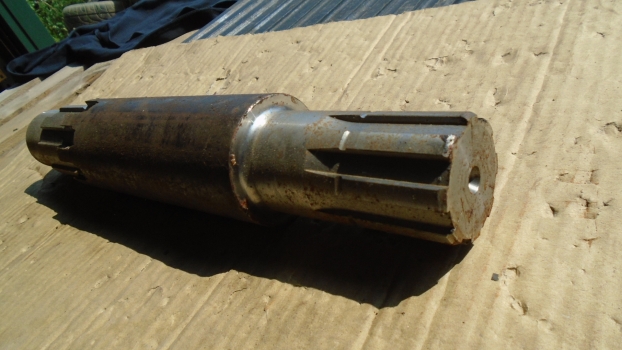Westlake Plough Parts – Howard Dowdeswell Rotavator Shaft 650042 