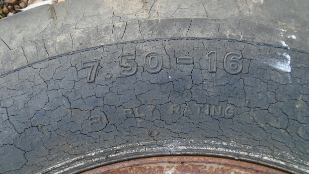 Westlake Plough Parts – Trailer Implement 750x16 5 Stud Perished/cracked Tyre 