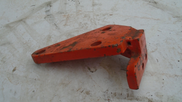 Westlake Plough Parts – Howard Rotavator 3 Bolt Bracket 66423 