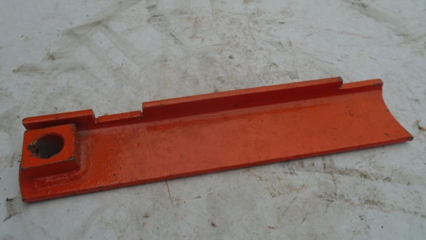 Westlake Plough Parts – Howard Rotavator Angle Bracket Knotched 66928 