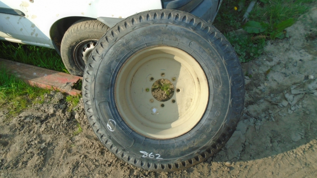 Westlake Plough Parts – Tractor Implement Trailer Tyre 12x16.5 Goodyear Super Single 