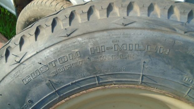 Westlake Plough Parts – Tractor Implement Trailer Tyre 12x16.5 Goodyear Super Single 