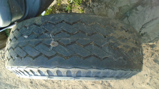 Westlake Plough Parts – Tractor Implement Trailer Tyre 12x16.5 Goodyear Super Single 